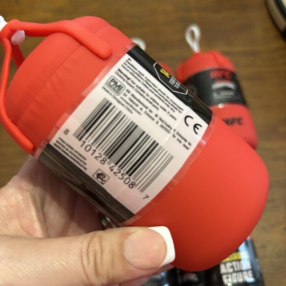 (6) UFC Octagon Fighters Mini Action Figures Blind Toy Unopened Punching Bag - Picture 4 of 5